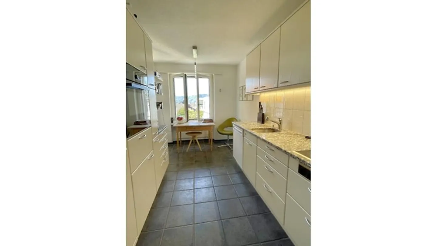 3½ ROOM MAISONETTE APARTMENT IN ZOLLIKON (ZH), FURNISHED, TEMPORARY - Photo 5 of 10
