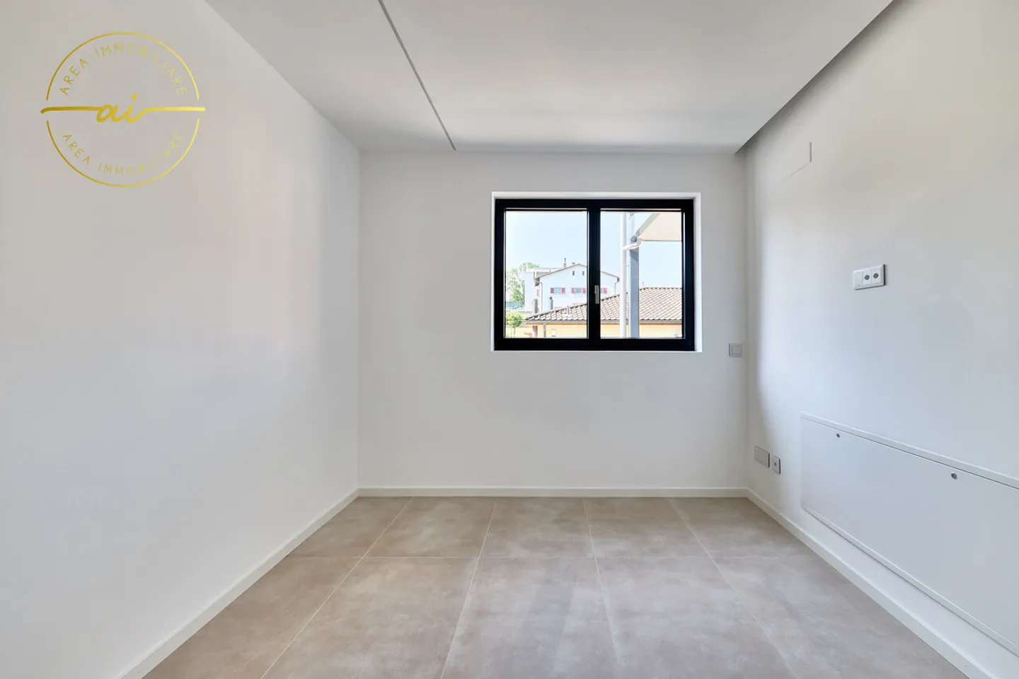 Appartamento moderno con giardino - Foto 5 di 12