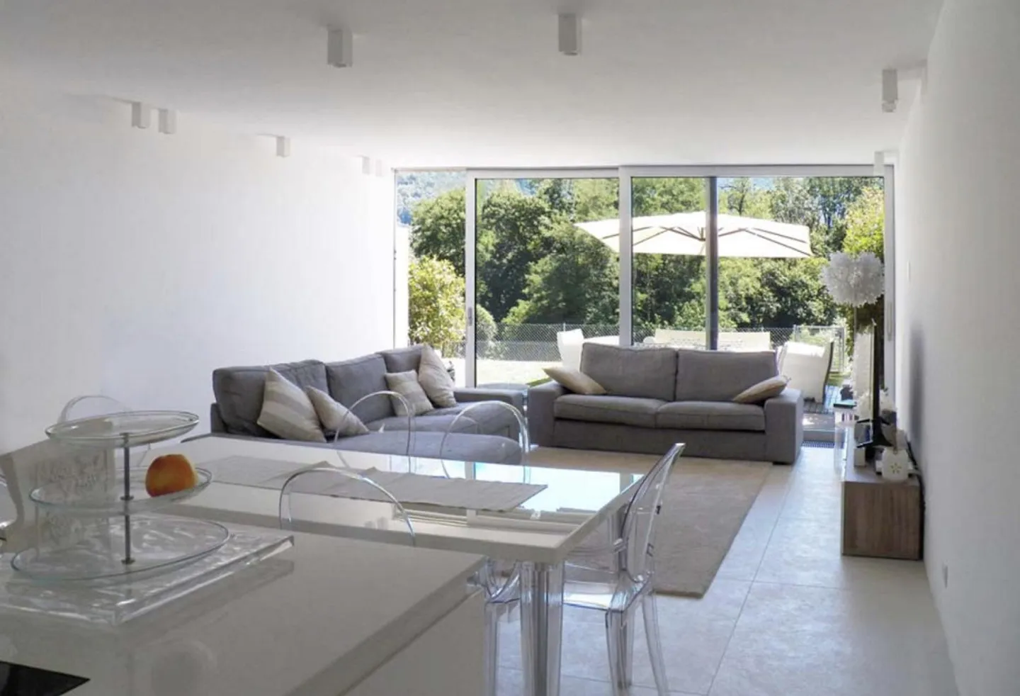 Spacious Duplex with Garden and Green View - Photo 7 of 7