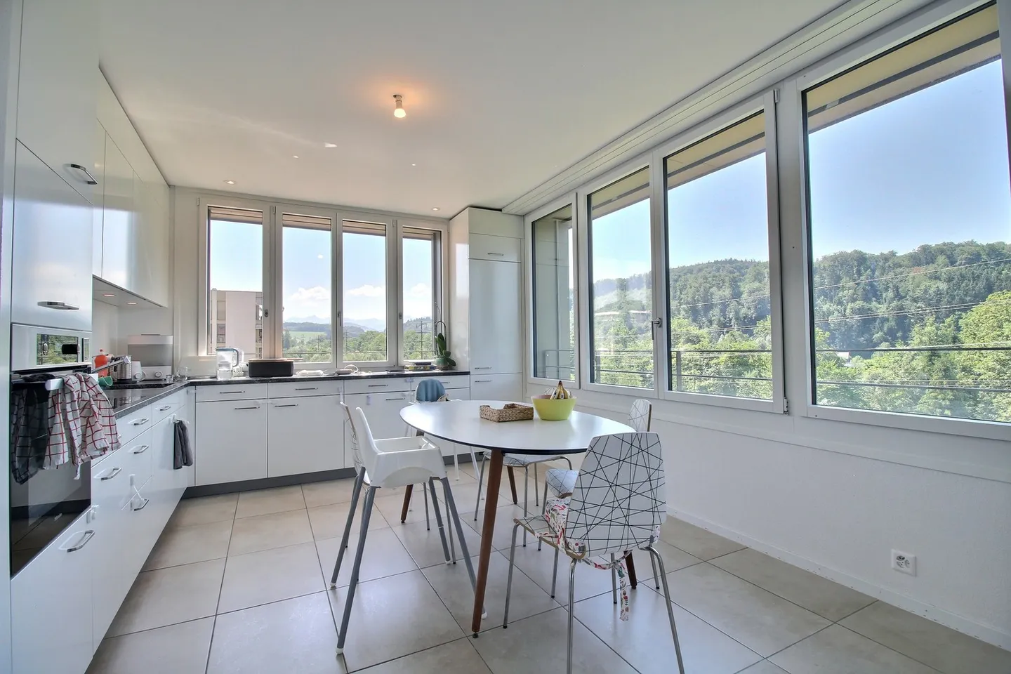 Charmant appartement de 4,5 pièces à Marly ! - Photo 1 sur 13