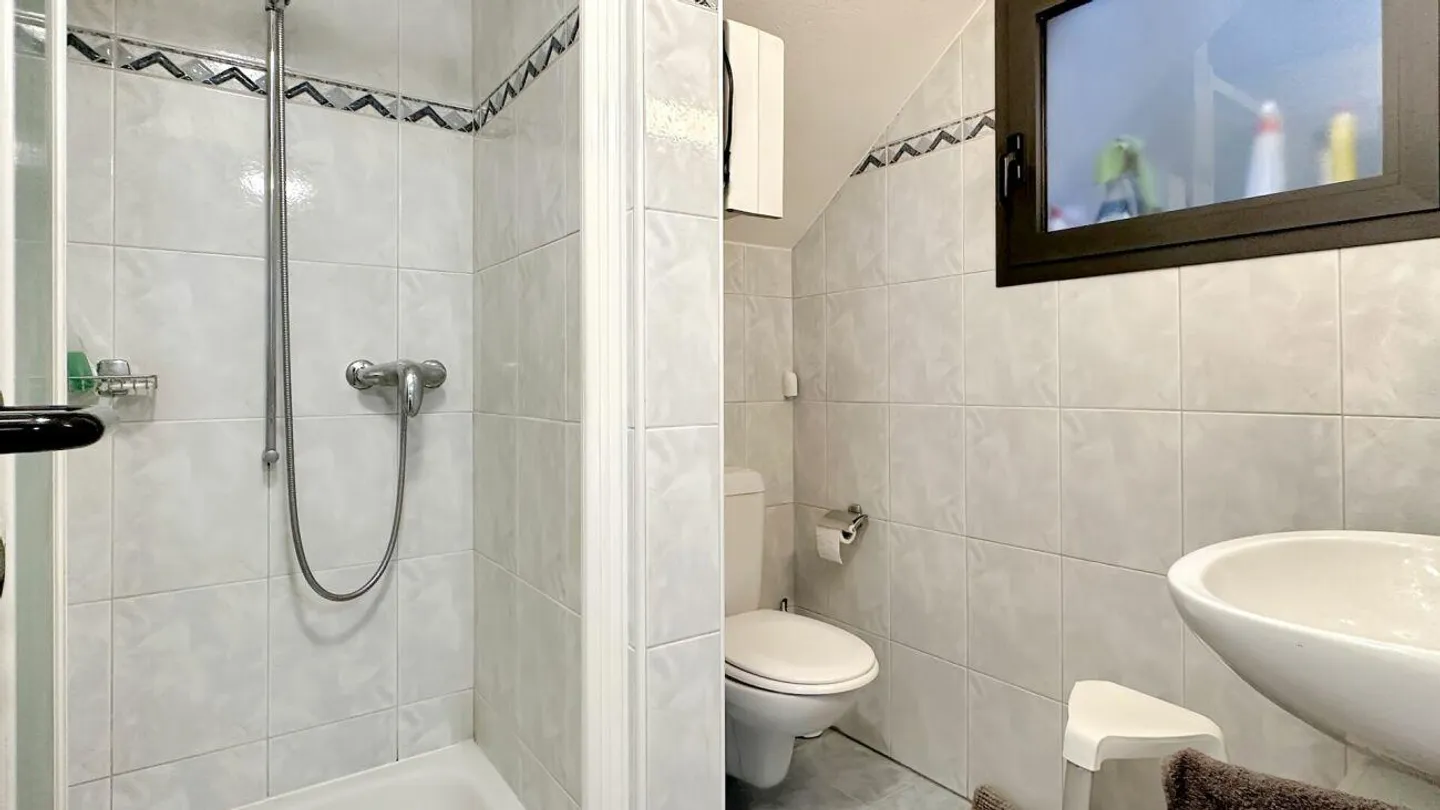 Gordola - Casa con monolocale / Einfamilienhaus mit Studio - Foto 12 di 15