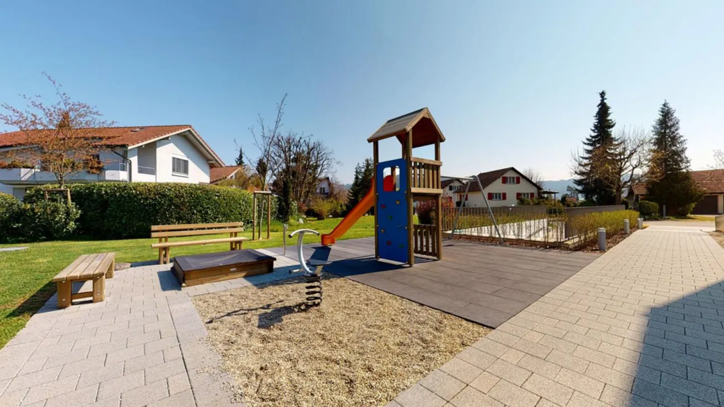 Family-friendly, modern and spacious! - Photo 9 of 9