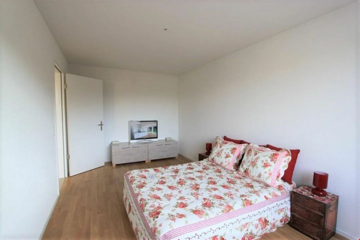 Modernes Apartment mit hochwertigen Ausstattungen - Foto 5 von 9