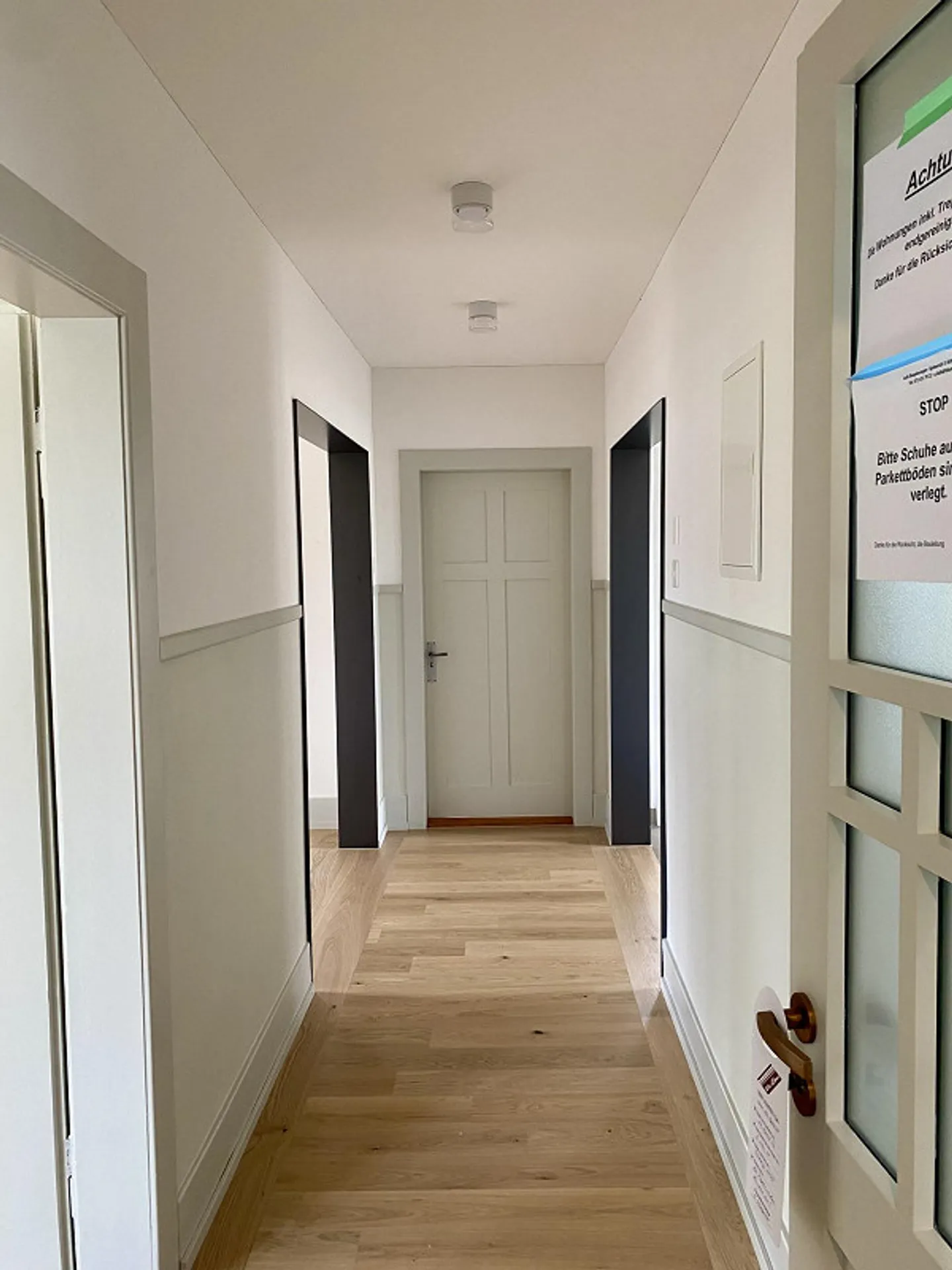 Appartement rénové de 3,5 pièces avec charme - Photo 3 sur 10