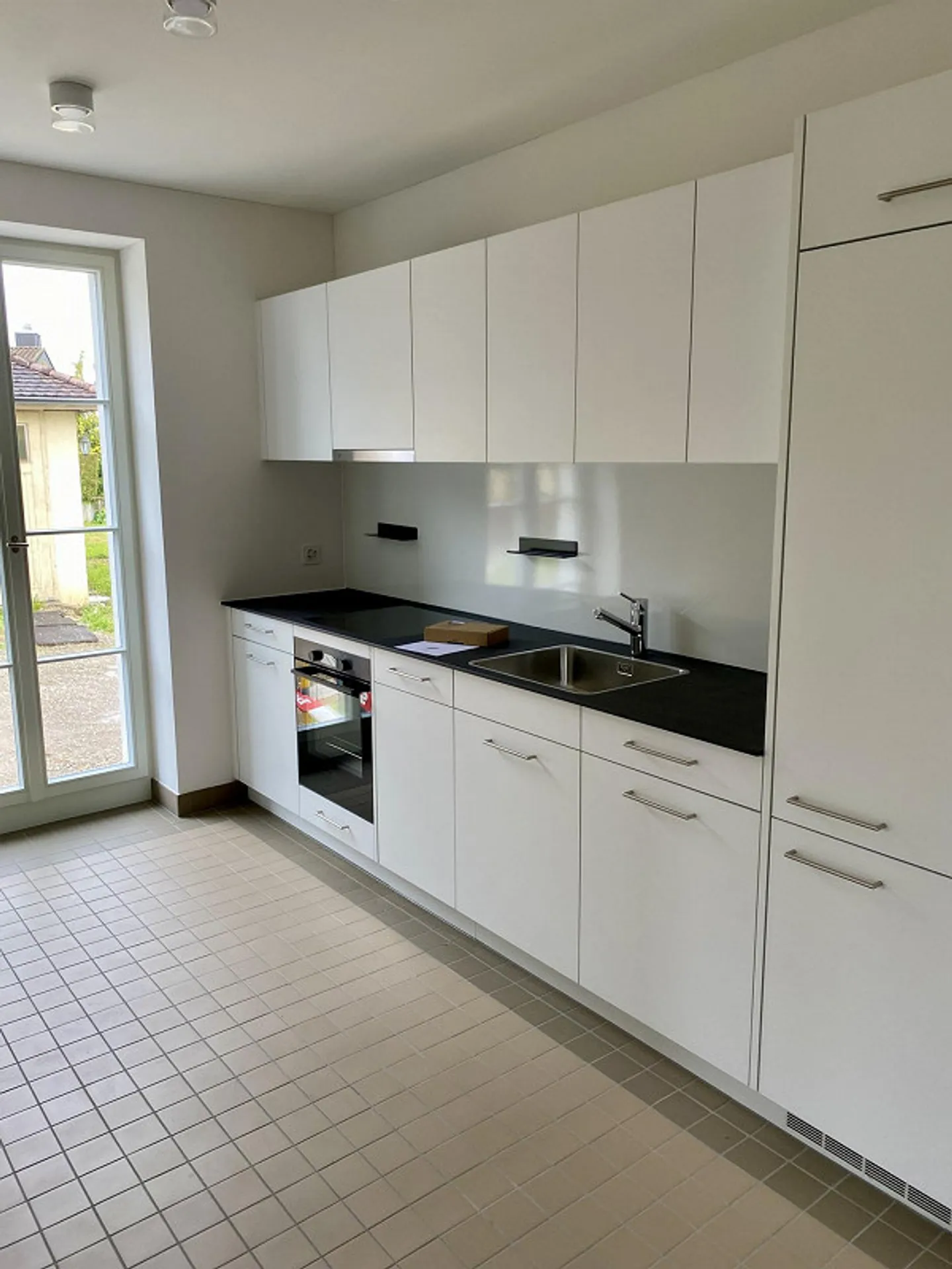 Appartement rénové de 3,5 pièces avec charme - Photo 4 sur 10