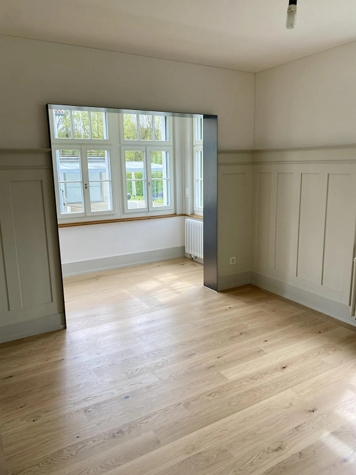 Appartement rénové de 3,5 pièces avec charme - Photo 9 sur 10