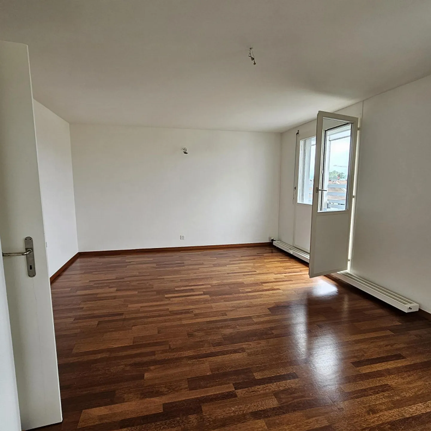 3.5 room penthouse apartment (91 m2) with 2 large terraces - Photo 7 of 10