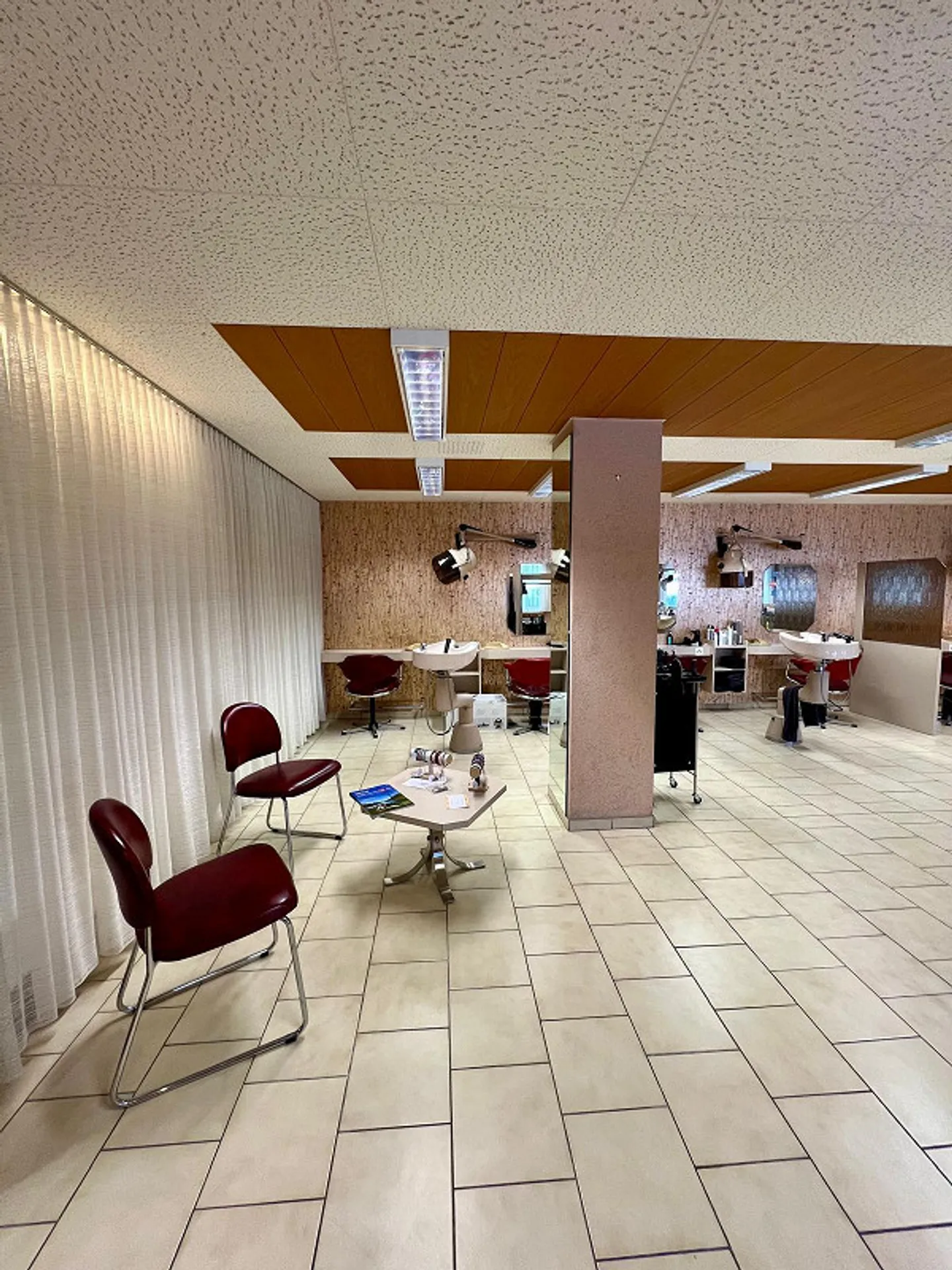 Hair Salon for Sale - Photo 6 of 6