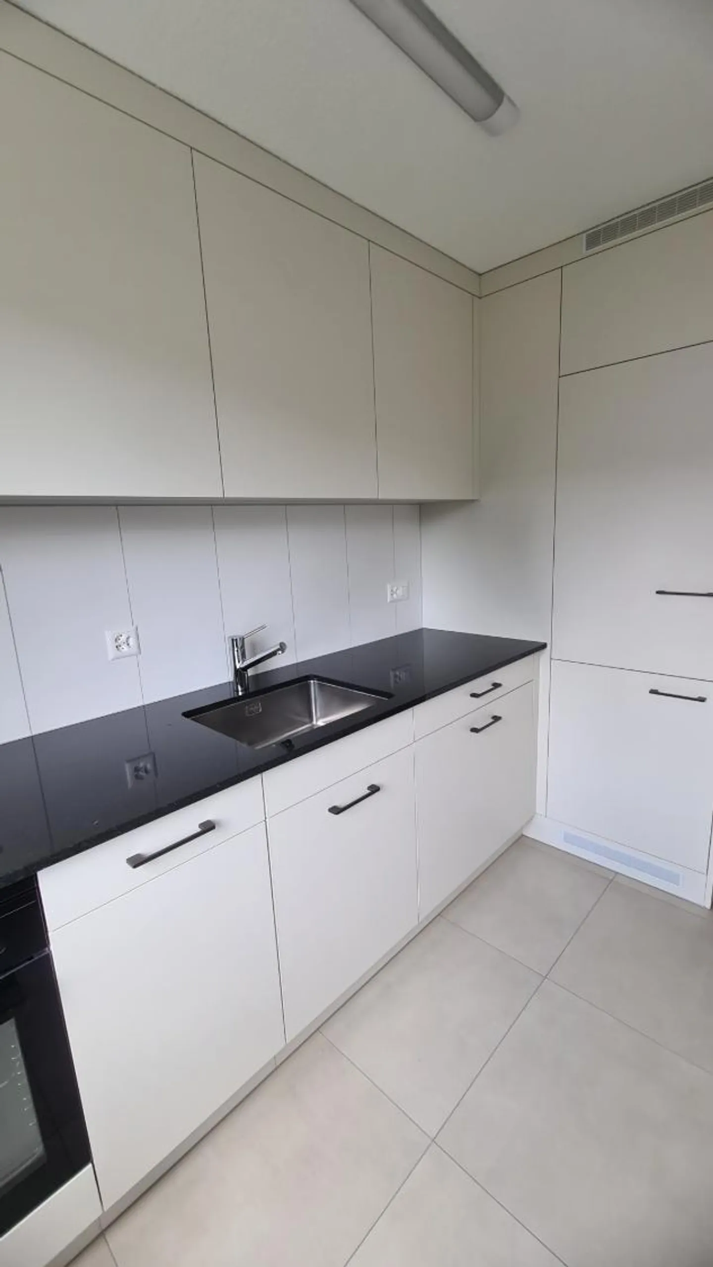 Appartement 2.5 pièces rénové - Photo 1 sur 6