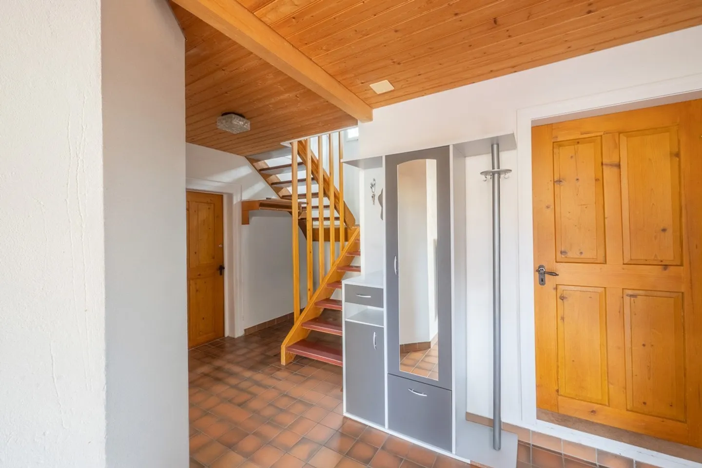 Maison bi-familiale - idéale comme maison intergénérationnelle et pour les bricoleurs ! - Photo 3 sur 7