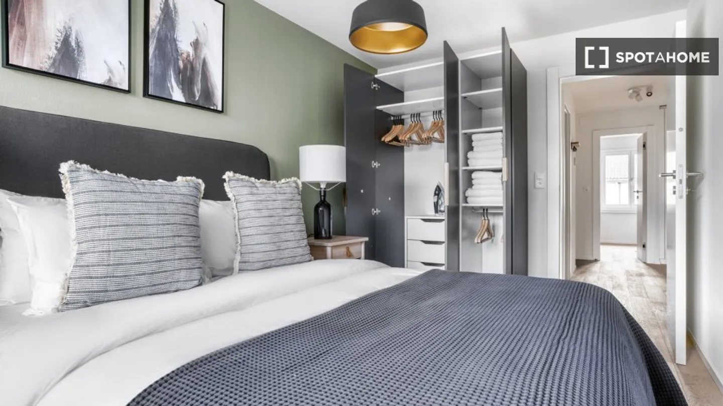 Discover, visit and rent your new home online with full confidence. - Photo 12 of 18