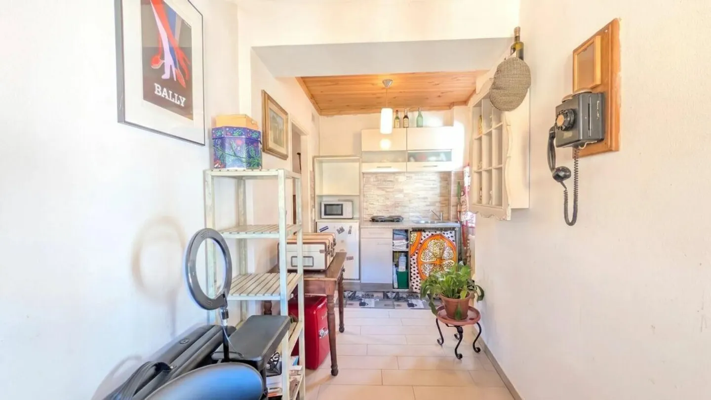 Cozy property on three levels in the heart of Malcantone - Photo 4 of 15