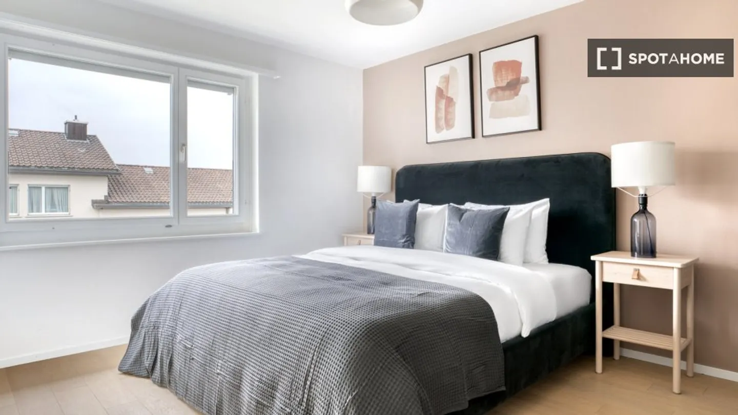 Discover, visit and rent your new home online with full confidence. - Photo 15 of 18