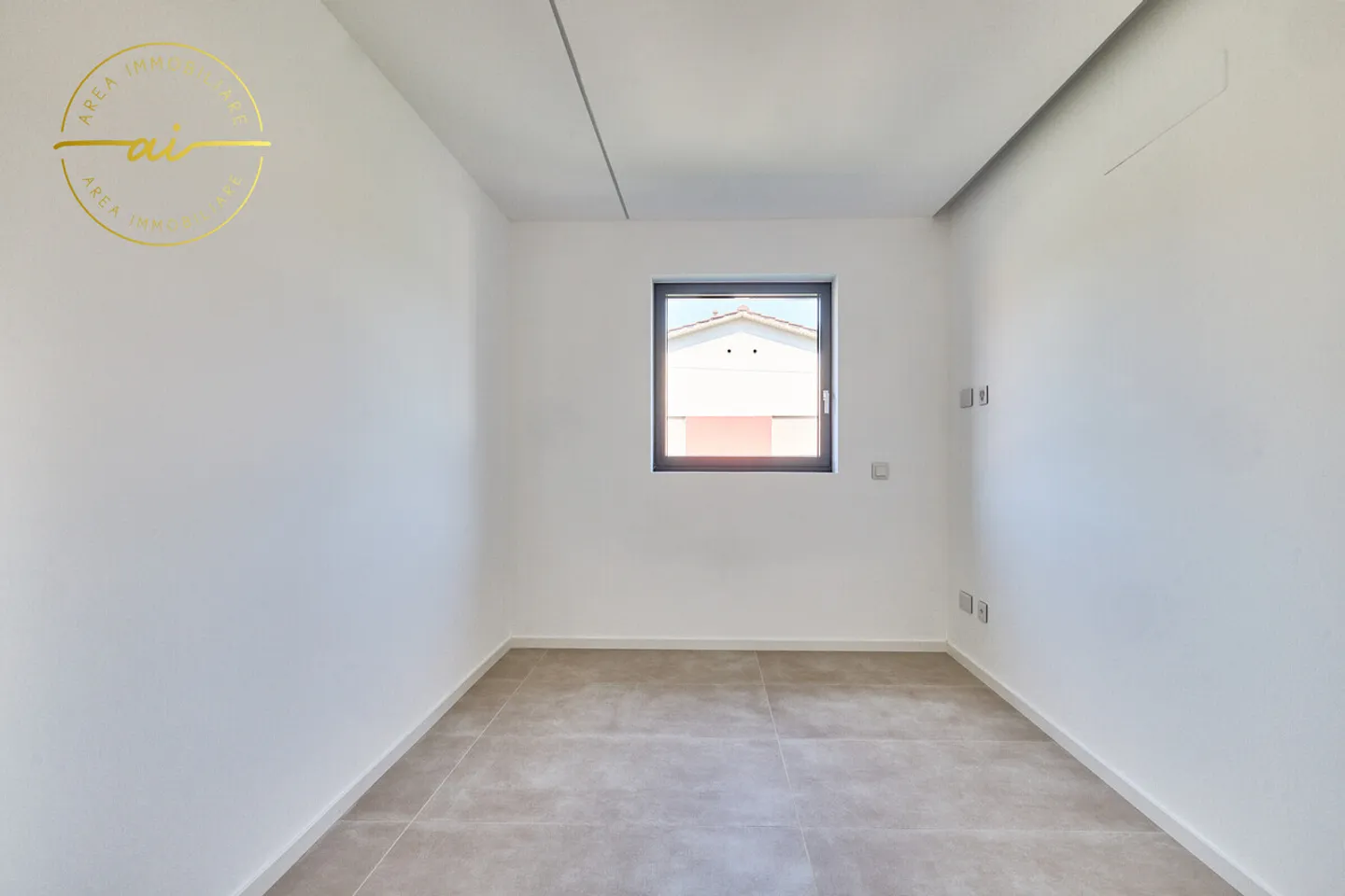 Appartamento moderno con giardino - Foto 10 di 13