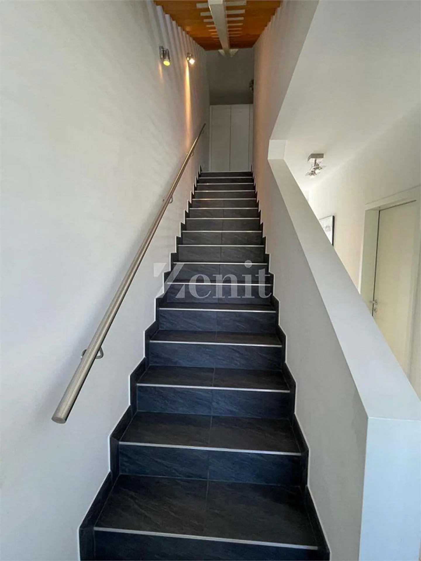 Incantevole villa bifamigliare Vezia - Foto 6 di 11