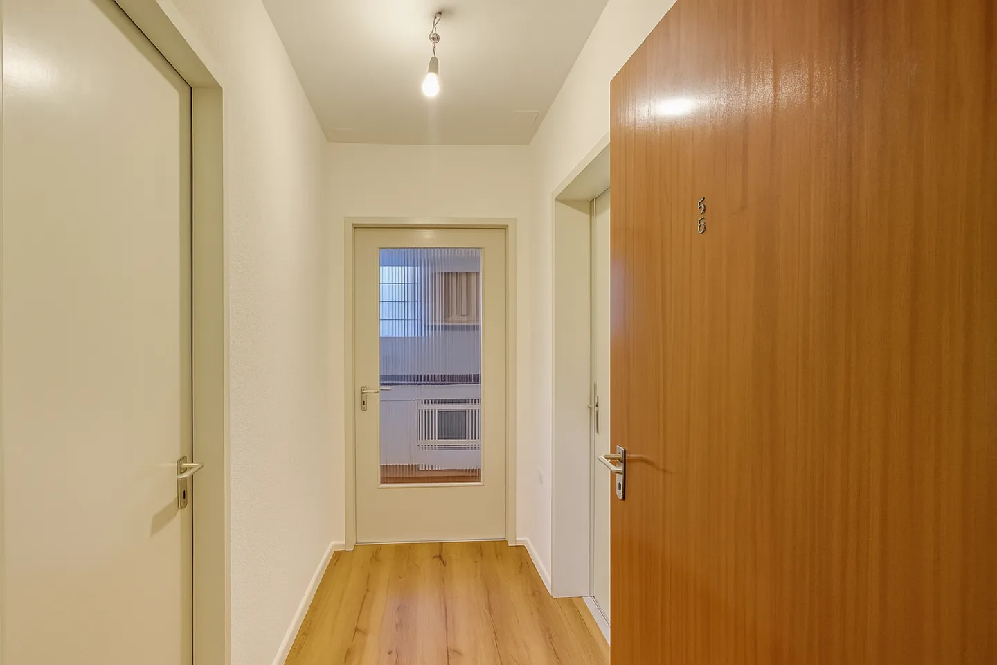 Gemütliche Wohnung mit Balkon - Foto 2 von 5