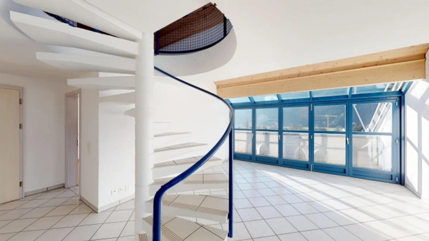 Ampio appartamento duplex con vista - Foto 7 di 11