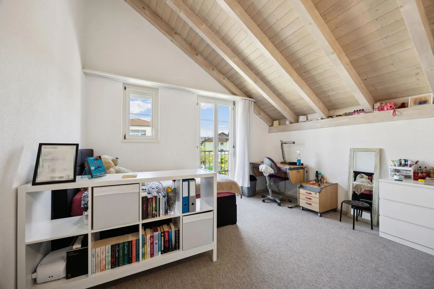 Charmante Dachwohnung mit Terrasse - Foto 10 von 13