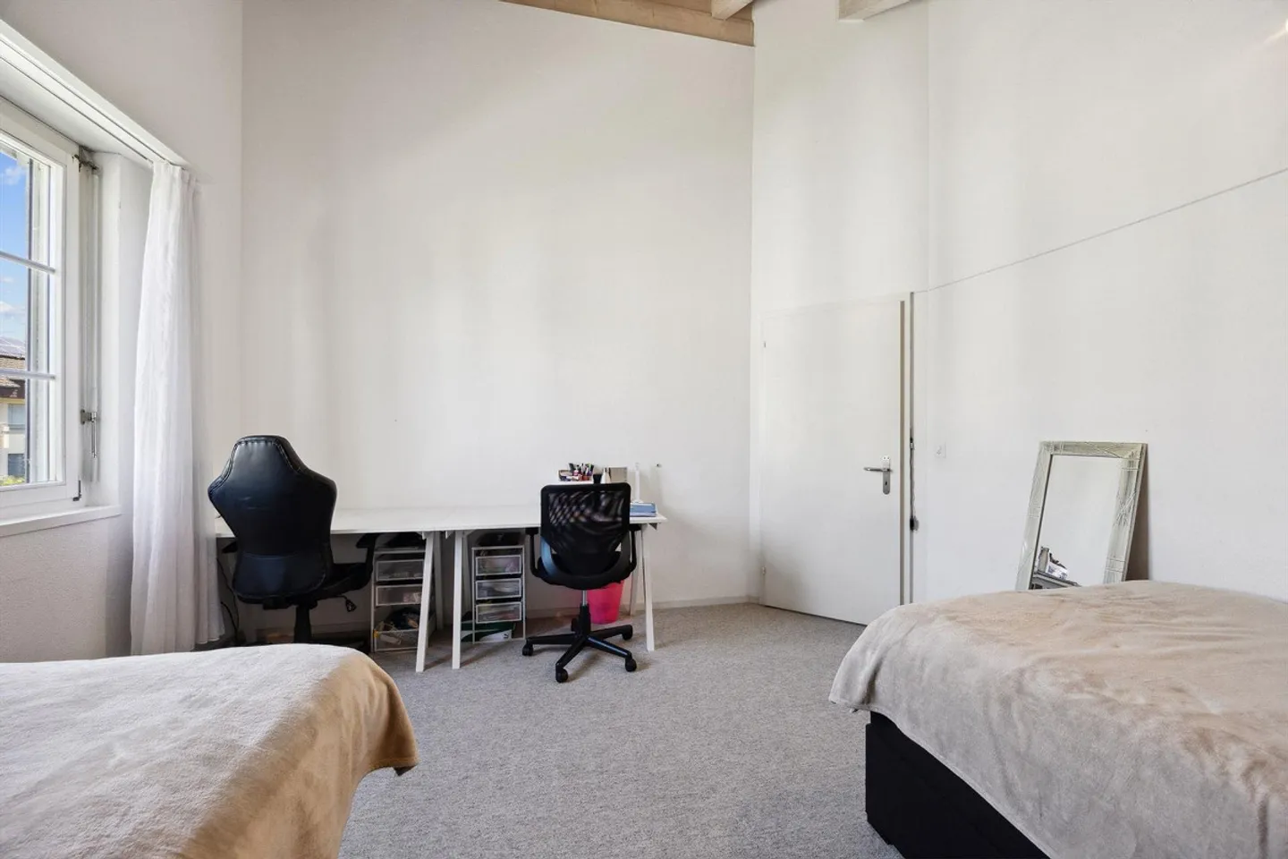 Charmante Dachwohnung mit Terrasse - Foto 12 von 13