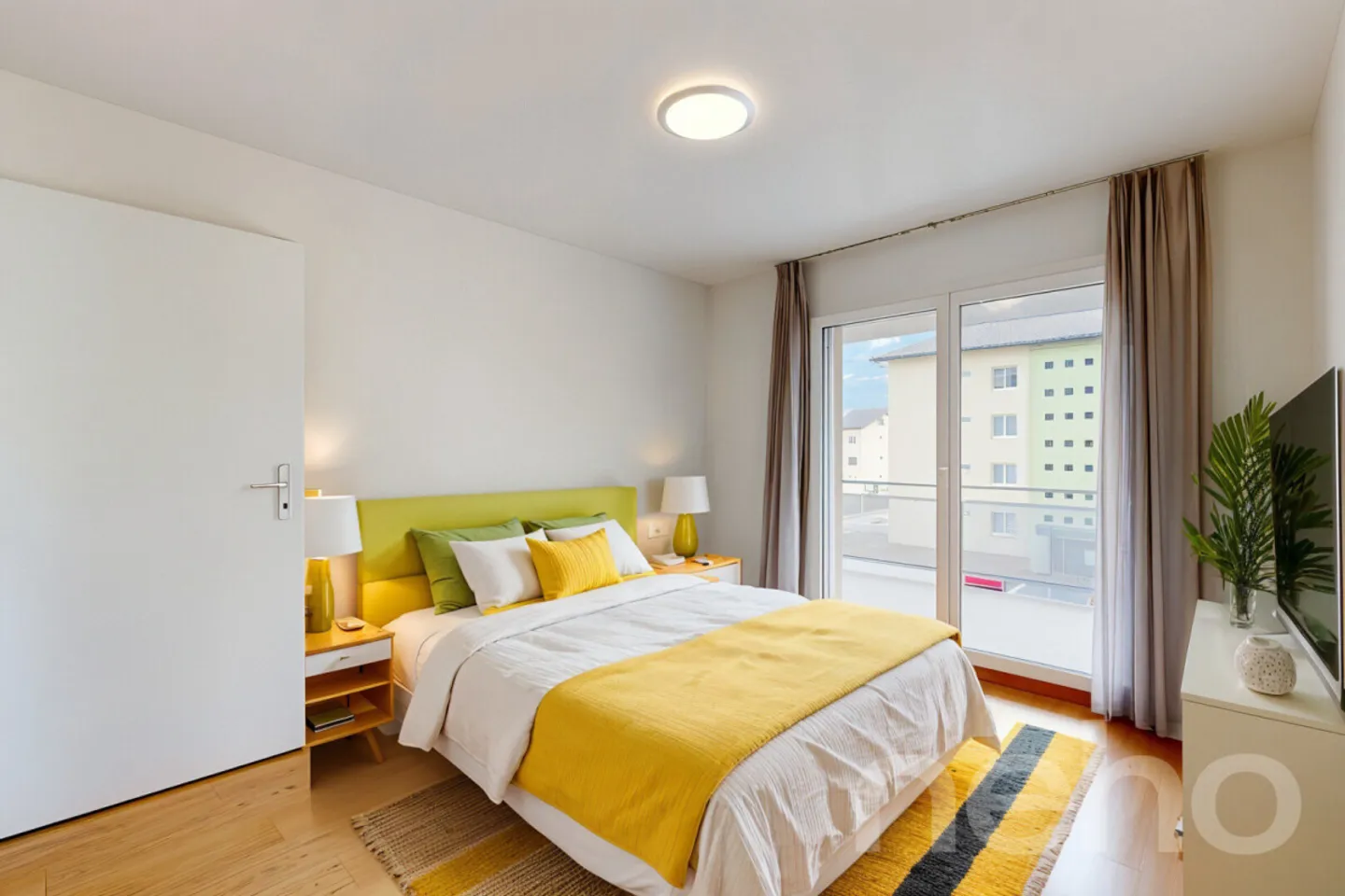 Modern Apartment with Mountain View - Photo 2 of 13