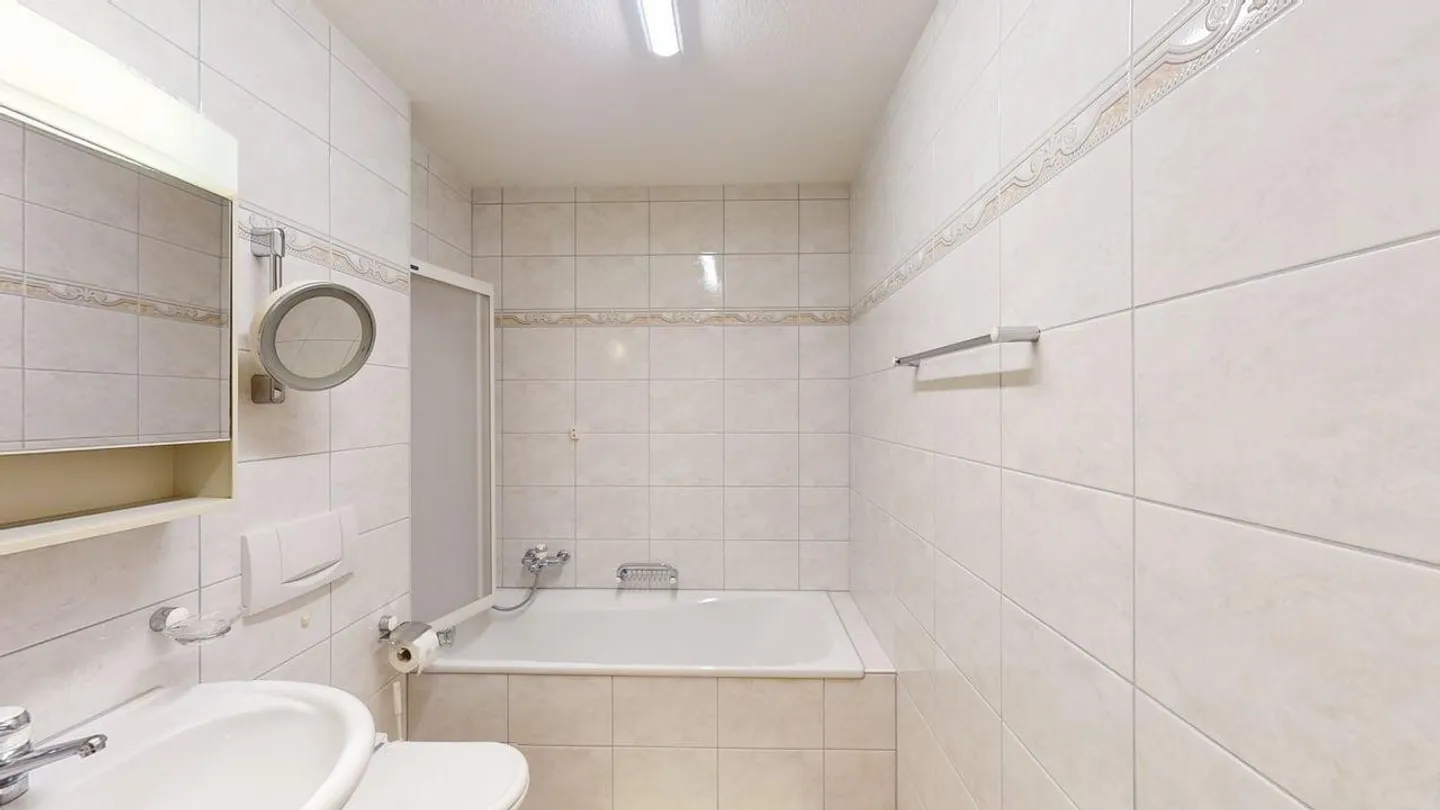 Helle 2-Zimmer-Wohnung mit Balkon in Walenstadt kaufen - Foto 9 di 13