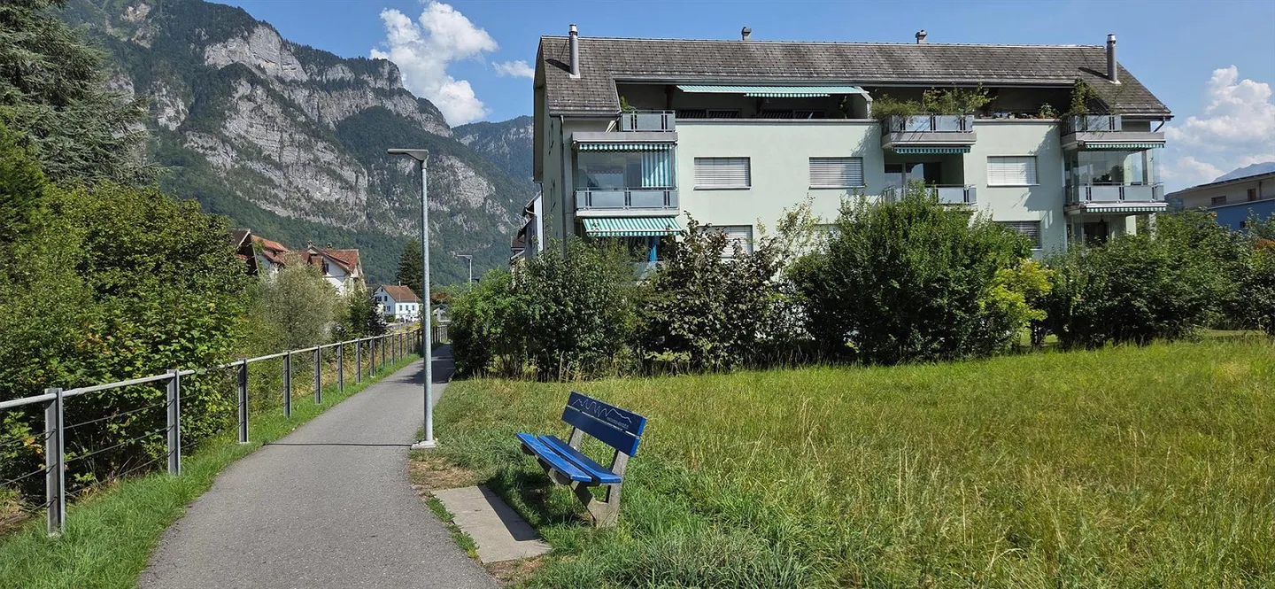 Helle 2-Zimmer-Wohnung mit Balkon in Walenstadt kaufen - Foto 12 di 13