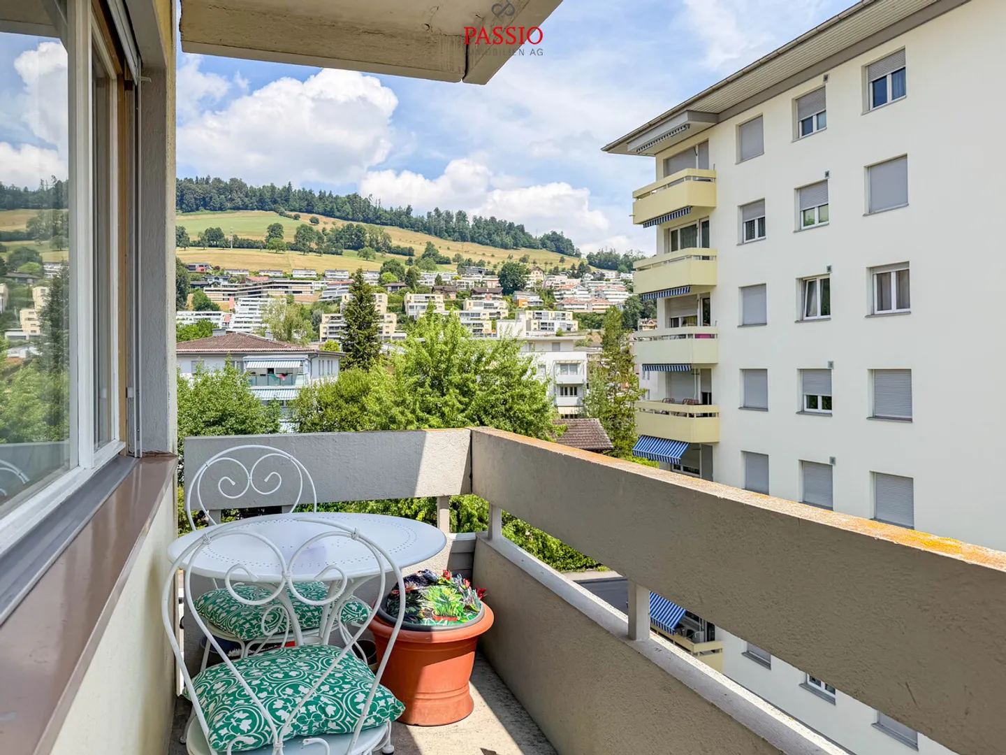Opportunité d'investissement passionnante ou pour un usage personnel dans un emplacement de choix ! - Photo 2 sur 15