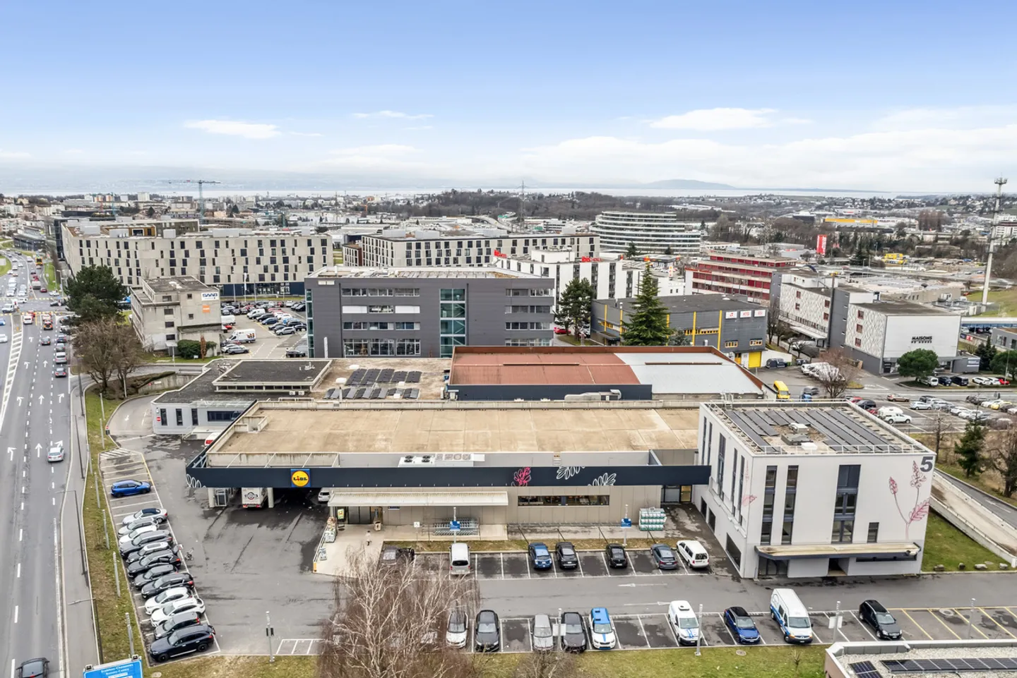 Capannone logistico di 975 m² in affitto - Esparcette 5, Crissier - Foto 2 di 3