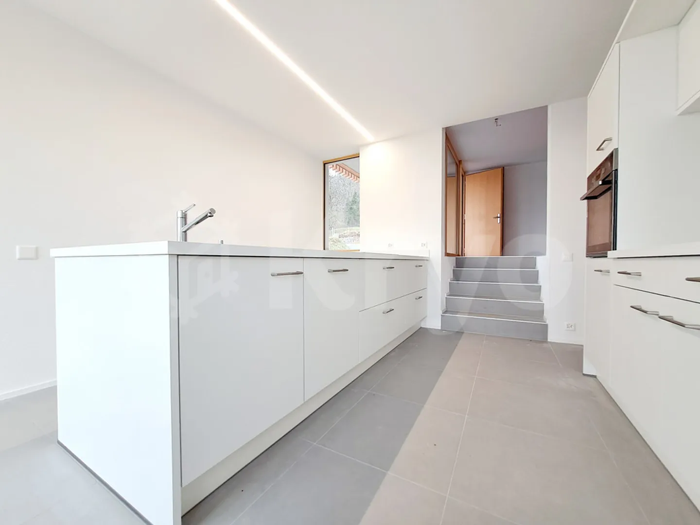 Magnificent new 4.5-room apartment with private terrace - Photo 1 of 10