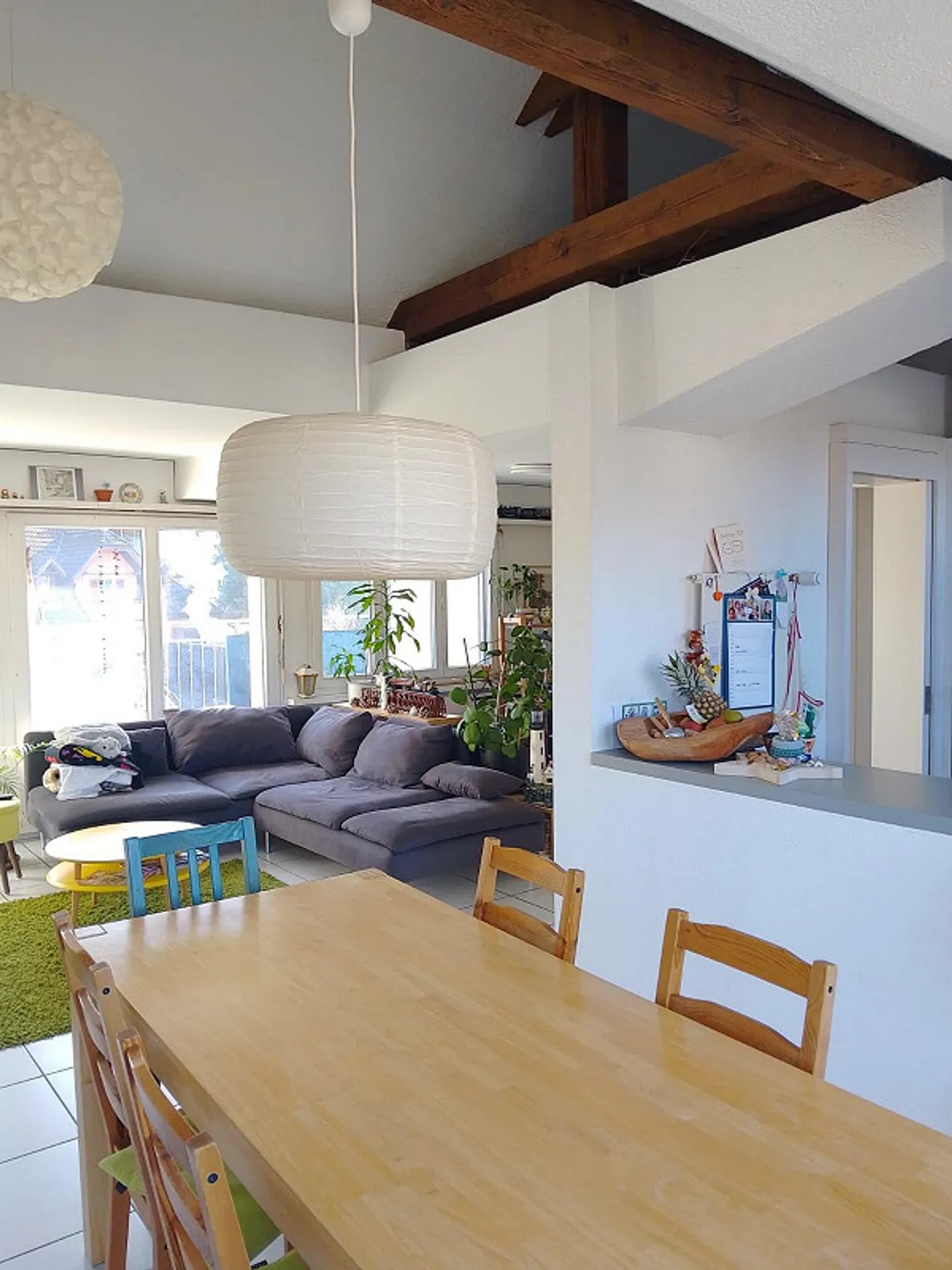 Charmante Dachwohnung mit Terrasse - Foto 6 von 17