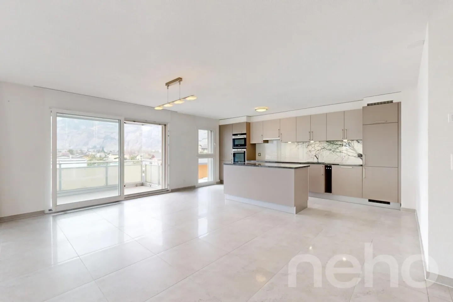 Modern Apartment with Mountain View - Photo 9 of 13