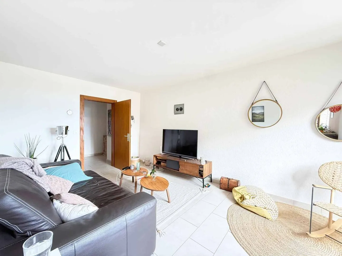 Duplex di 4,5 stanze con giardino e vista lago a Tartegnin - Foto 4 di 12
