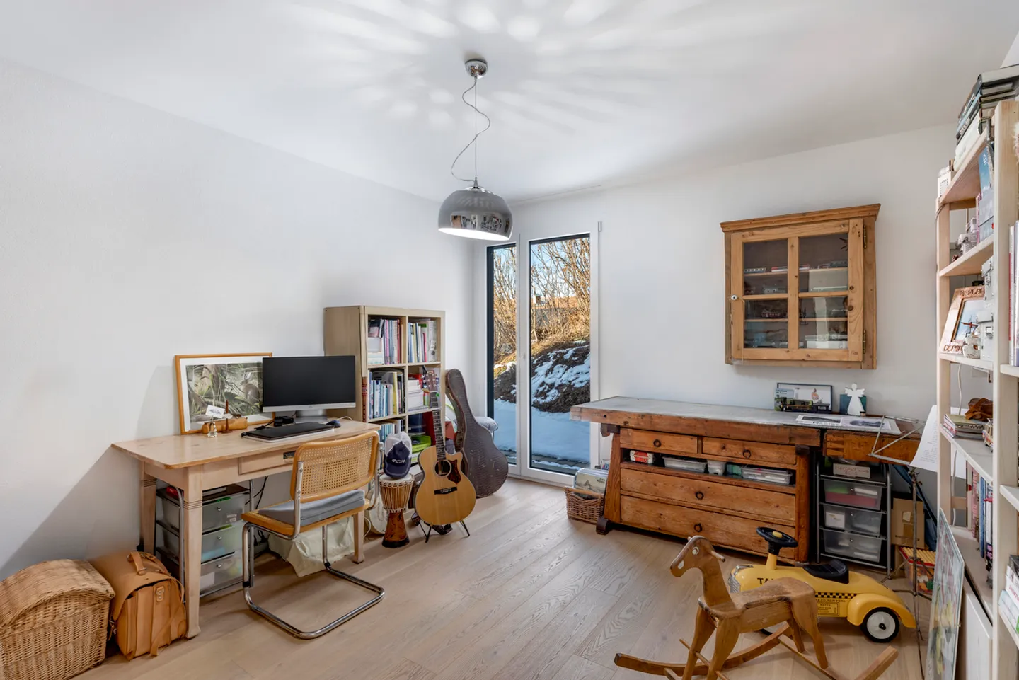 Stunning 4.5-room apartment in Botterens - Photo 10 of 18