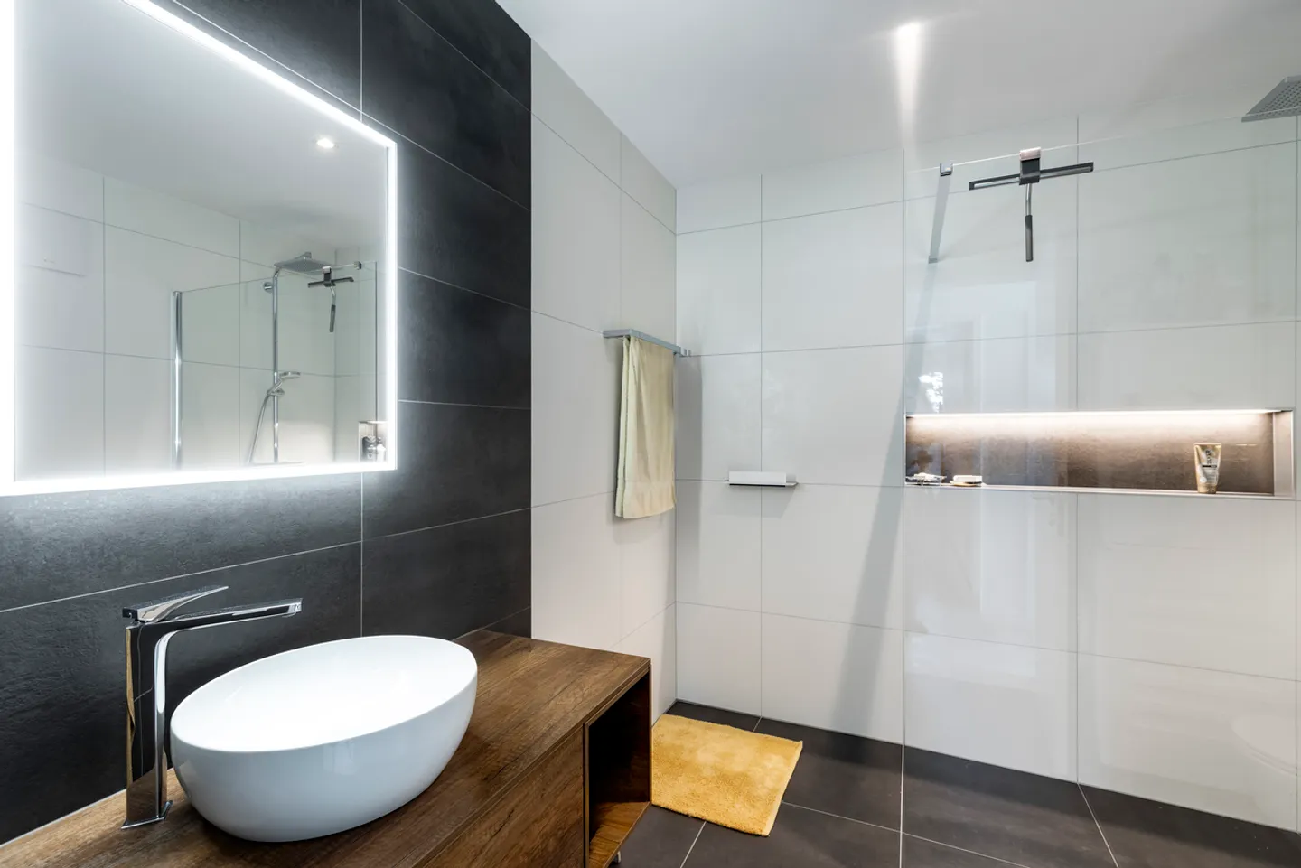 Stunning 4.5-room apartment in Botterens - Photo 11 of 18