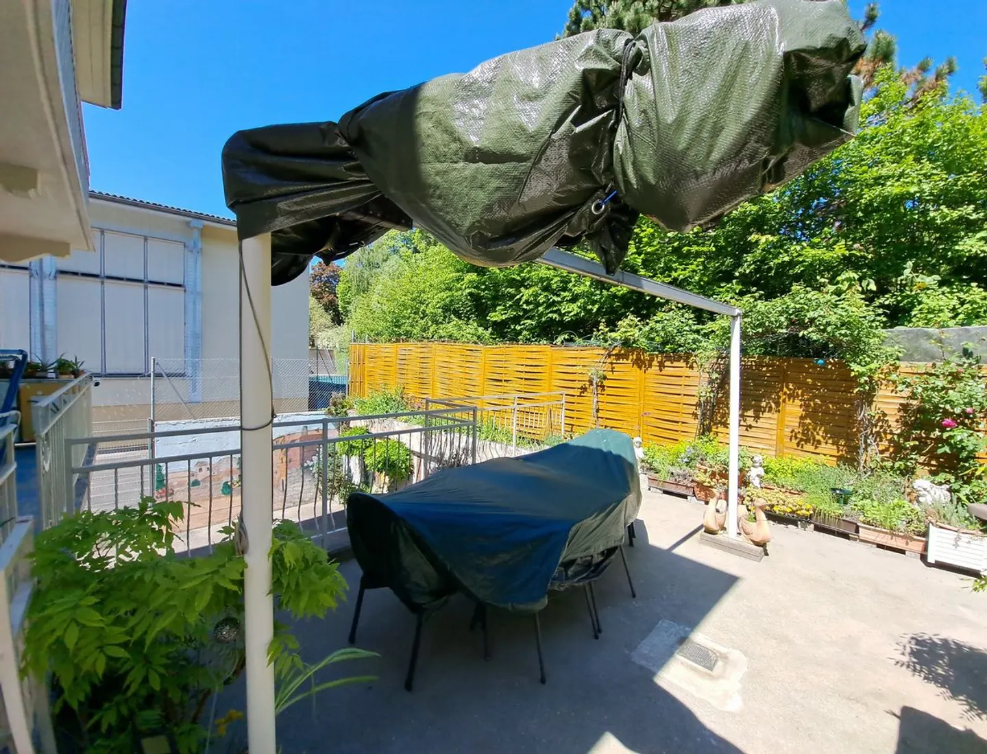 Investment Property in Beaulieu - Photo 4 of 12