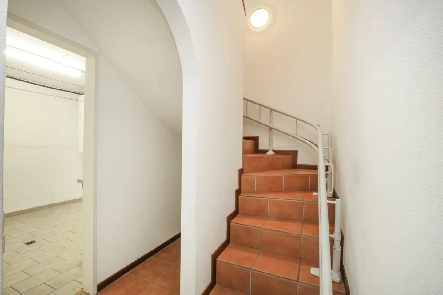LAVERTEZZO - House with Garden and Panoramic View - Photo 8 of 21