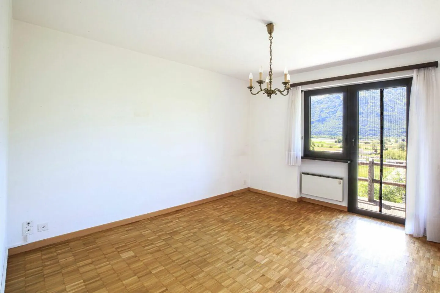 LAVERTEZZO - House with Garden and Panoramic View - Photo 11 of 21