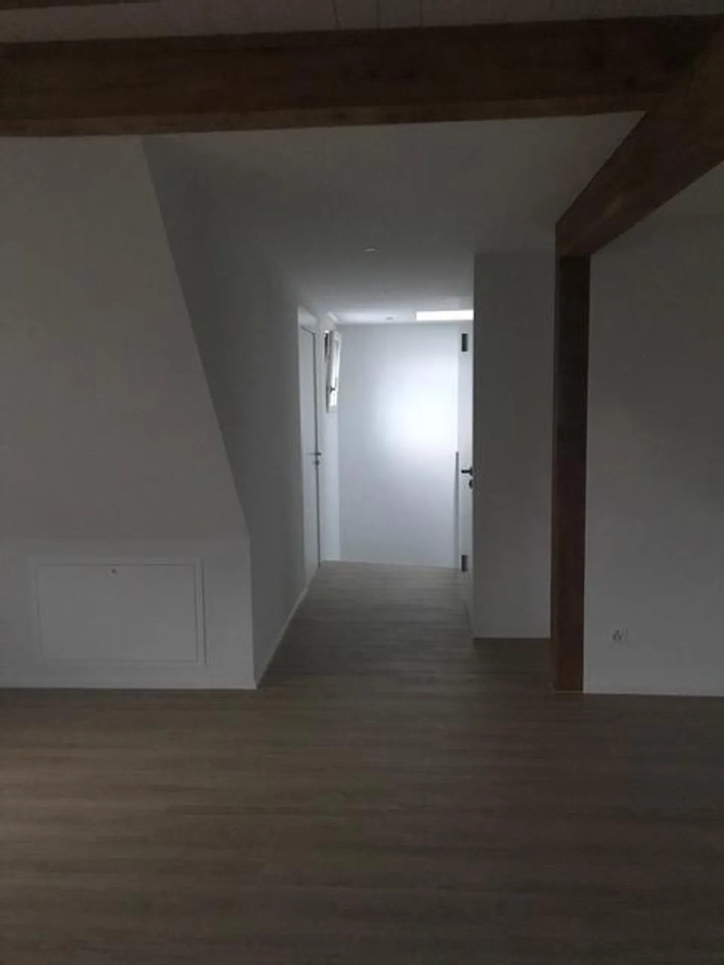 Maisonette attico con grande terrazza sul tetto - Foto 3 di 18