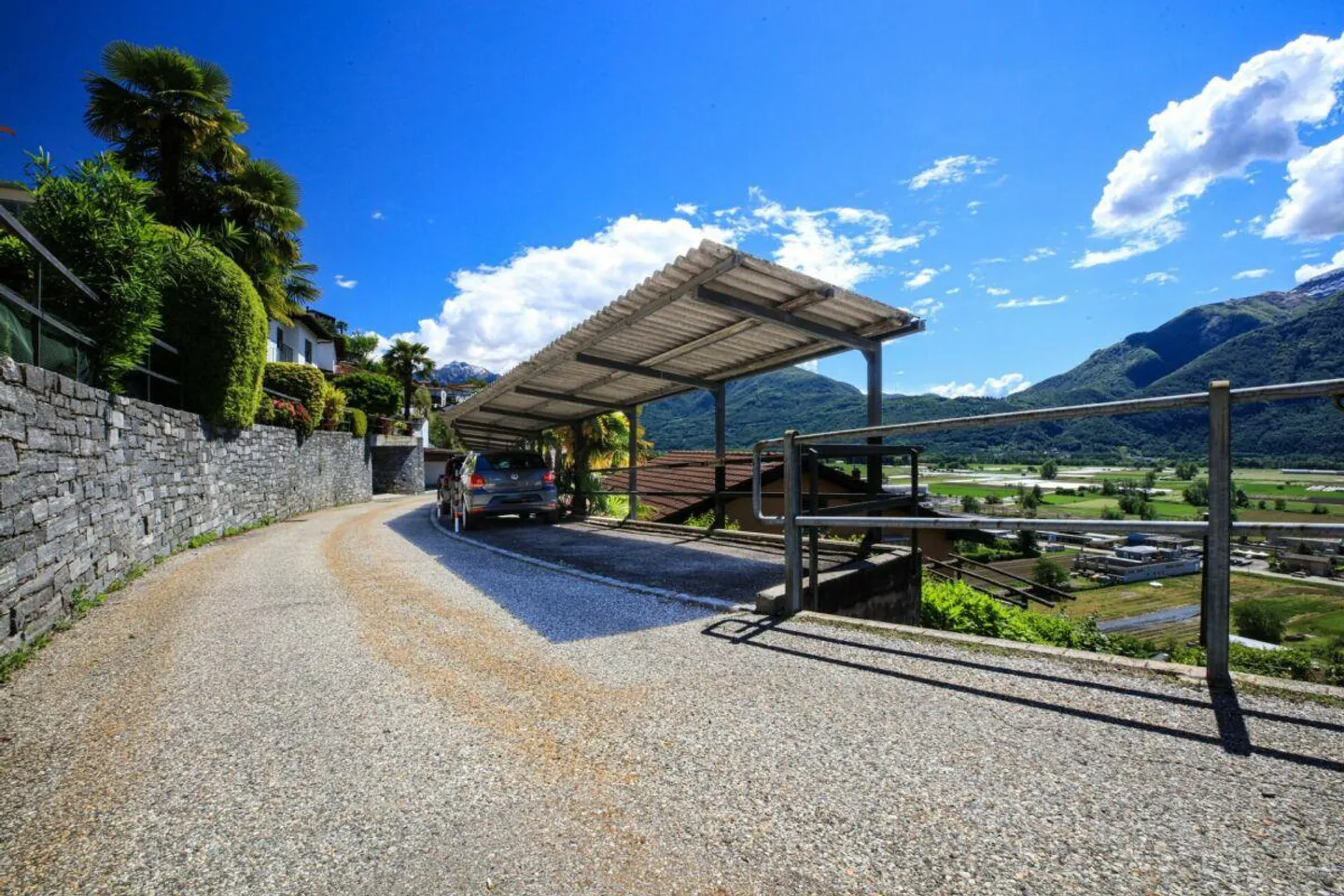 LAVERTEZZO - House with Garden and Panoramic View - Photo 20 of 21