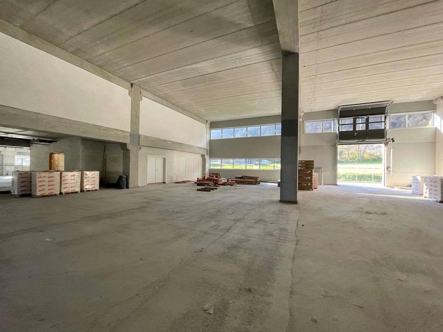 Modern spaces in new warehouse - Photo 1 of 12