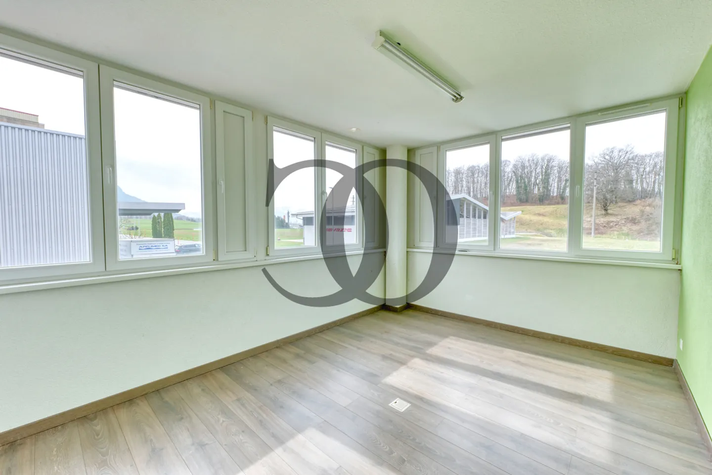 Modern Craft Space in Châtel-St-Denis - Photo 8 of 13