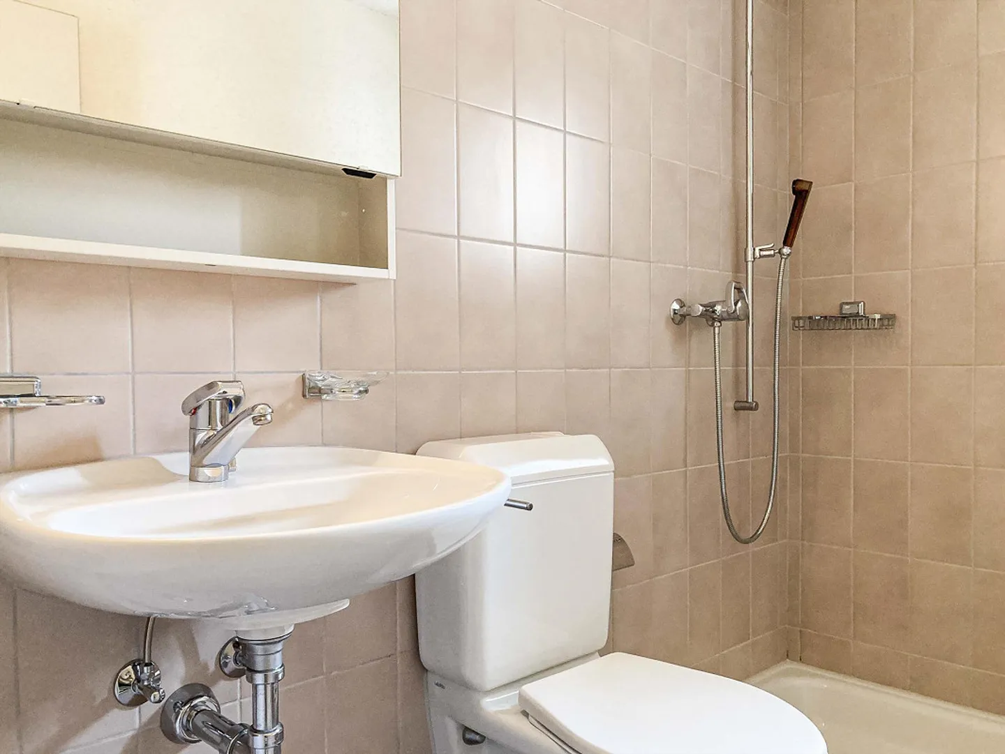 Incantevole appartamento di 4,5 stanze nel cuore verde di Uzwil - Foto 12 di 18