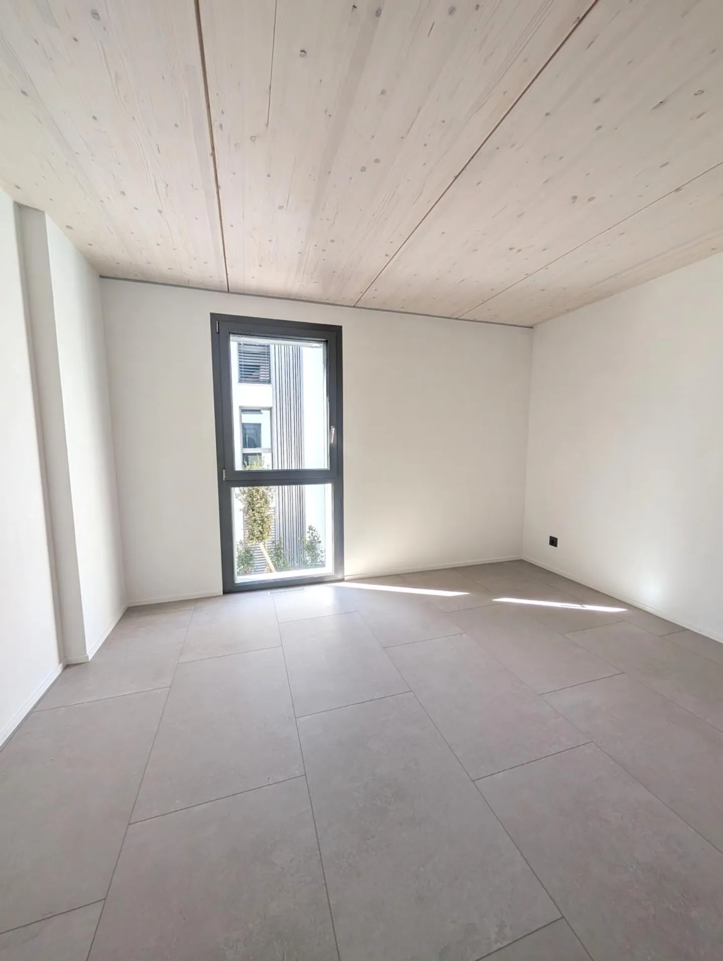 New 3.5-room apartment - Photo 4 of 5