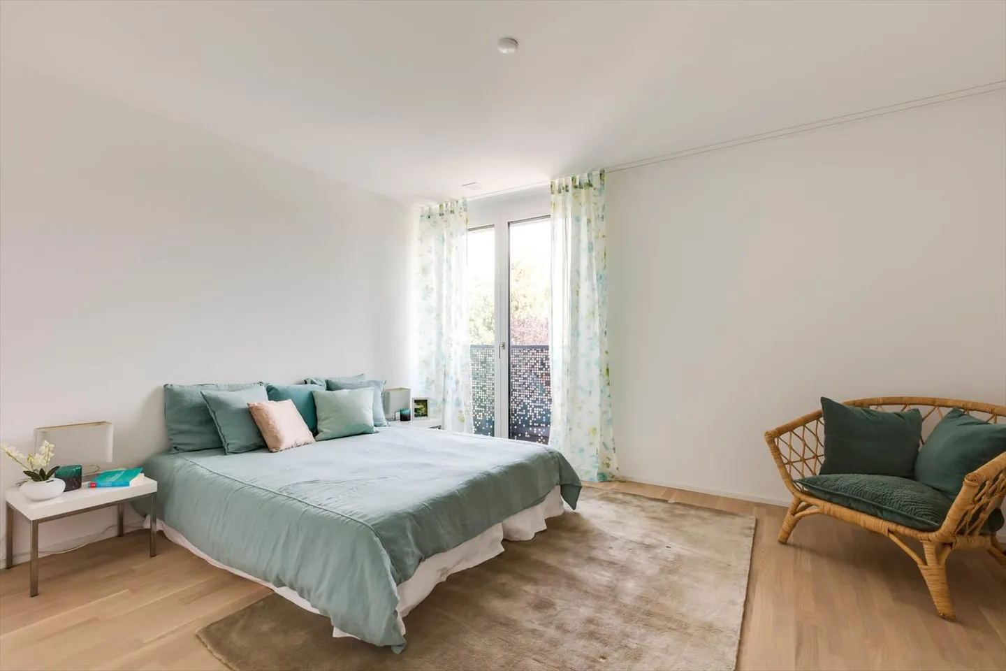 «Attikaterrasse mit Ausblick über Münsingen!» - Foto 4 von 5