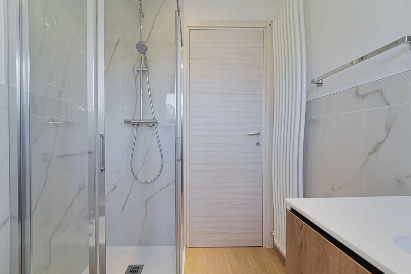 Appartamento moderno di 4 stanze a Lugano - Foto 3 di 11