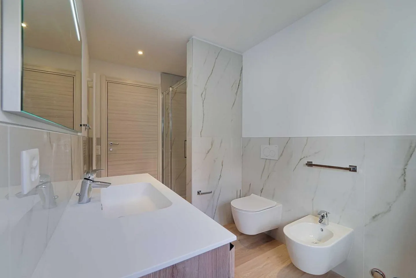 Appartamento moderno di 4 stanze a Lugano - Foto 9 di 11