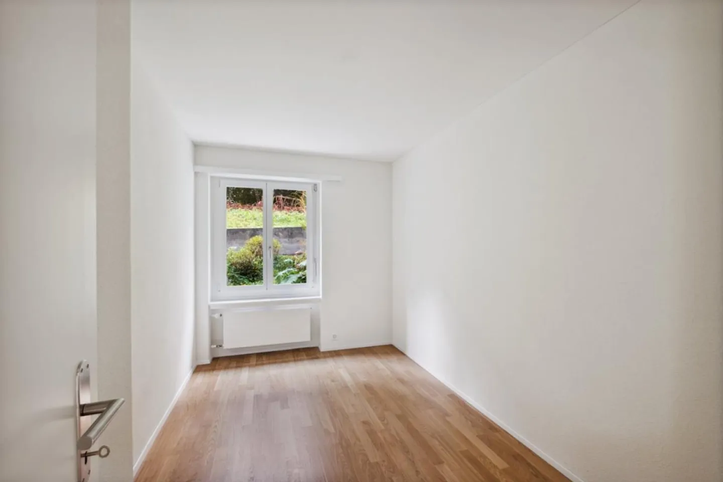 Penthouse apartment with fantastic lake and mountain views - Photo 7 of 11