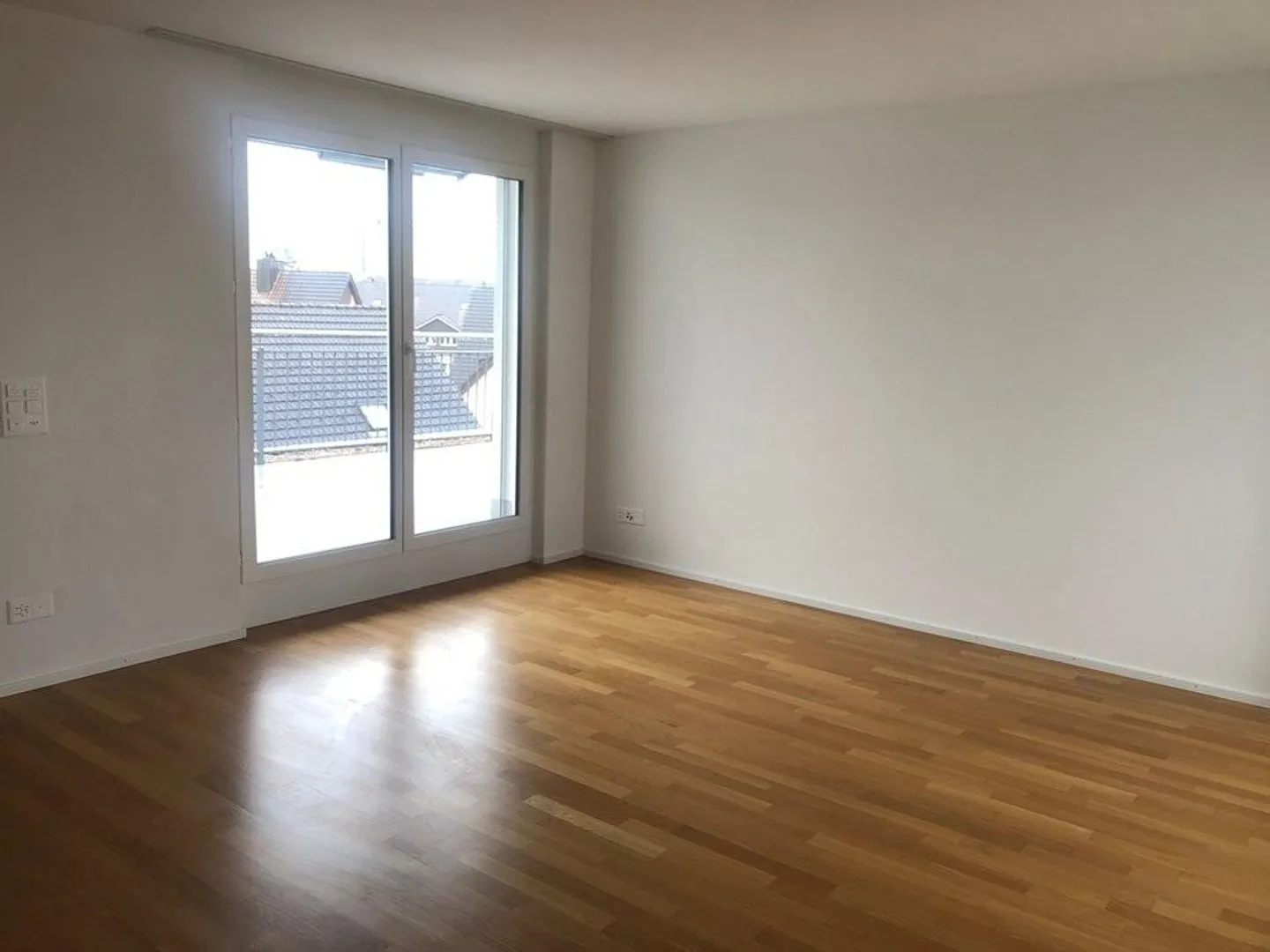 Modern 2-room apartment with roof terrace for rent - Photo 3 of 6
