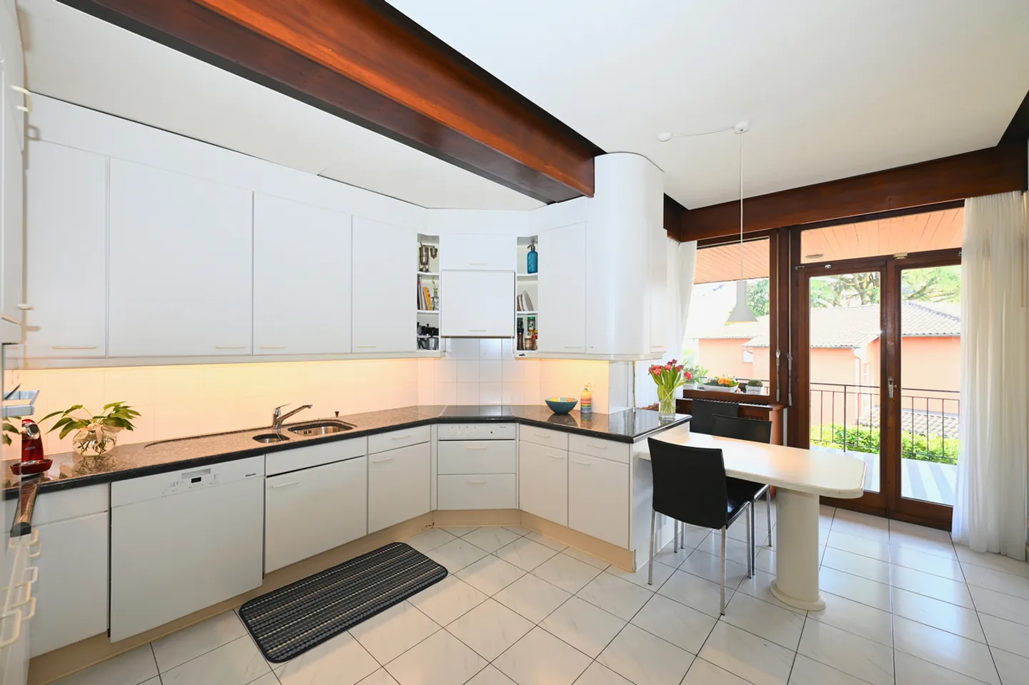 Proprietà prestigiosa con grande giardino e alto potenziale a Vacallo - Foto 14 di 25