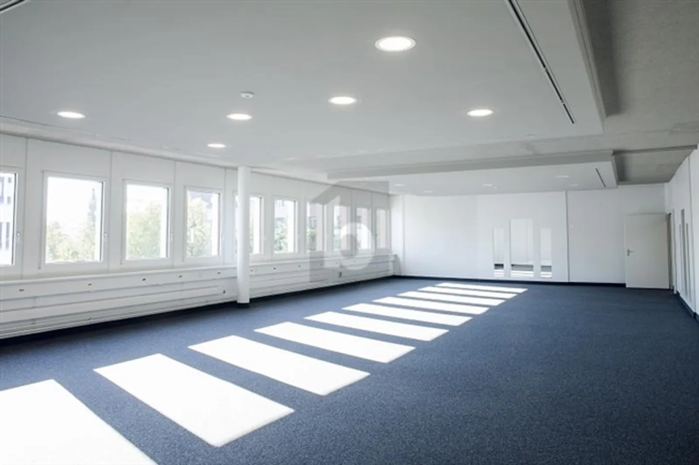 Geräumige Bürofläche in Wallisellen - Foto 2 von 6